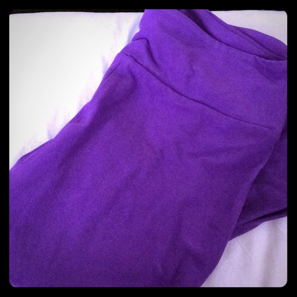 RARE SOLID PURPLE LULAROE LEGGINGS